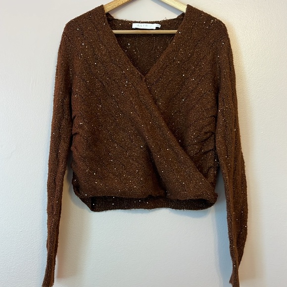ASTR The Label Surplice Sequin Wrap Long Sleeve Knit Sweater in Copper Size XS - Picture 5 of 11